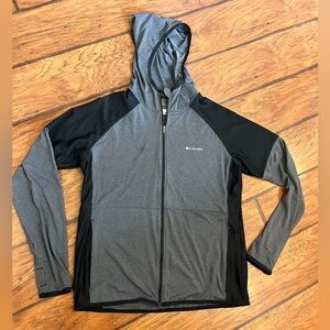 Columbia shirt jacket women’s Large (fits S/M) Omni Shade Wick gray full zip